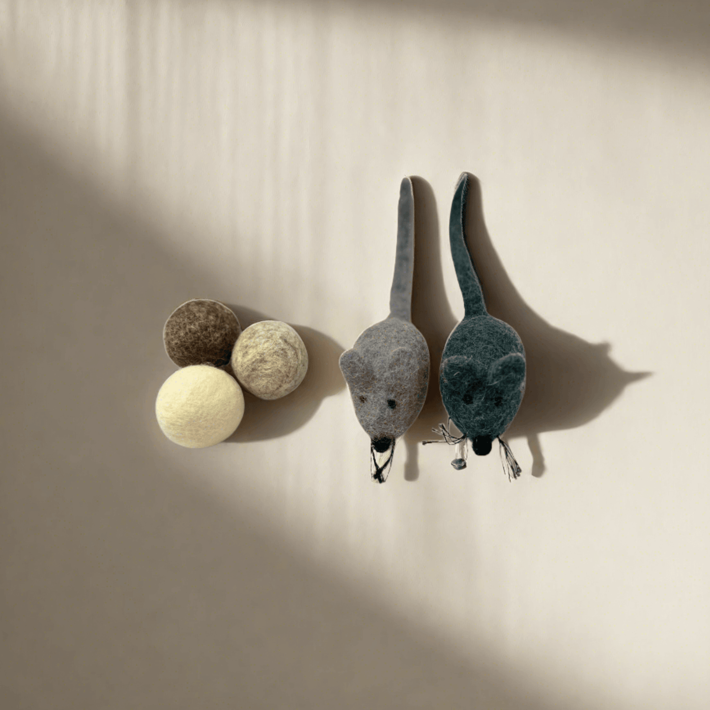 100% New Zealand Natural Wool. Non-Toxic. No Plastics. Recyclable. Compostable. Toy Mice. Sustainable Cat Products Australia. Eco-Friendly.