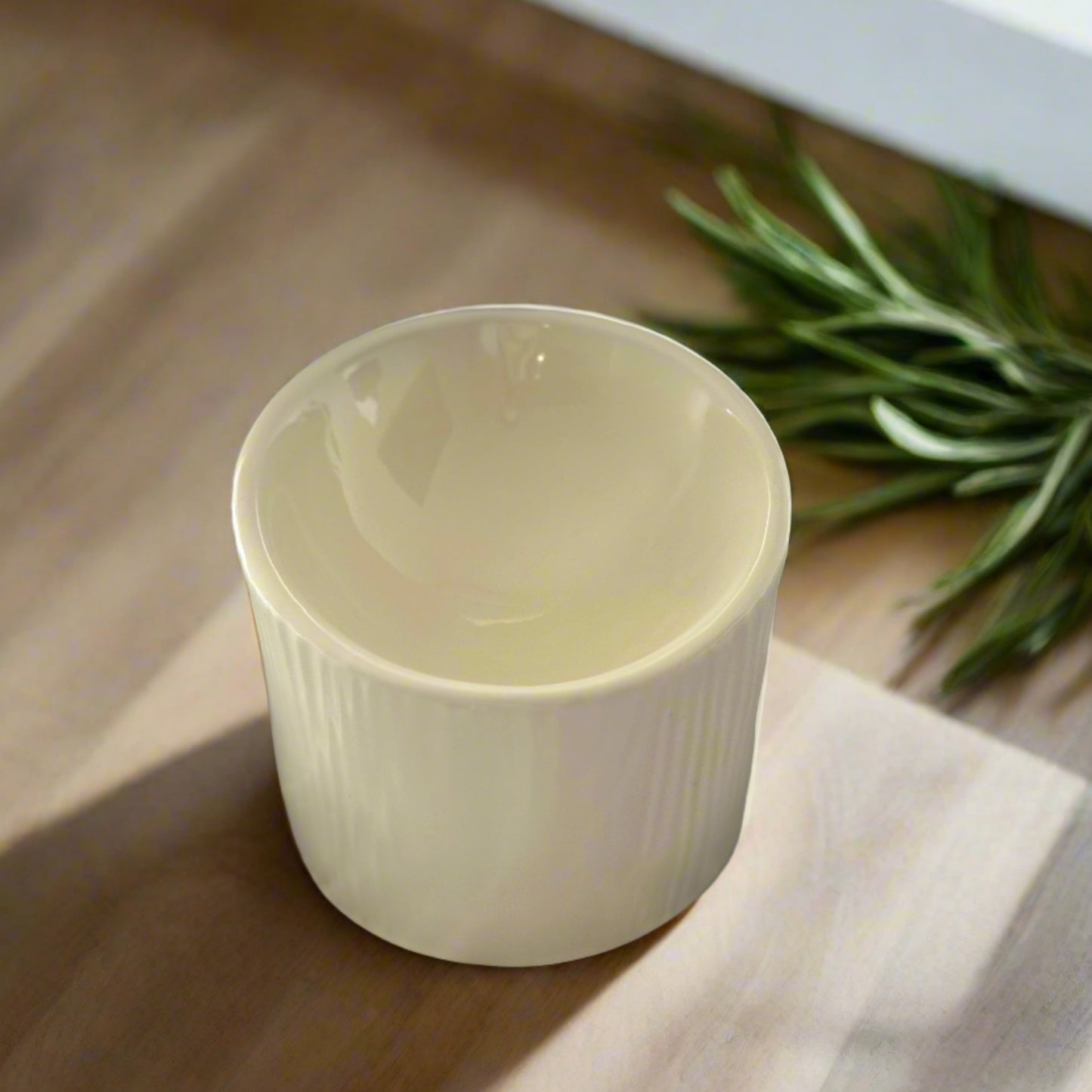 Ceramic Cat Bowls. Modern. Dishwasher Safe. Recyclable. Ergonomic Design. Different Colours. Cat Bowls. Elevated Design. Sustainable Cat Products Australia. Free Shipping until Jan 15th 2025!