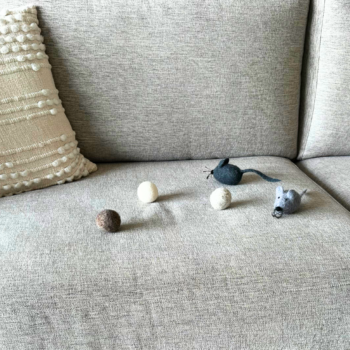 100% New Zealand Natural Wool. Non-Toxic. No Plastics. Recyclable. Compostable. Toy Mice. Sustainable Cat Products Australia. Eco-Friendly.