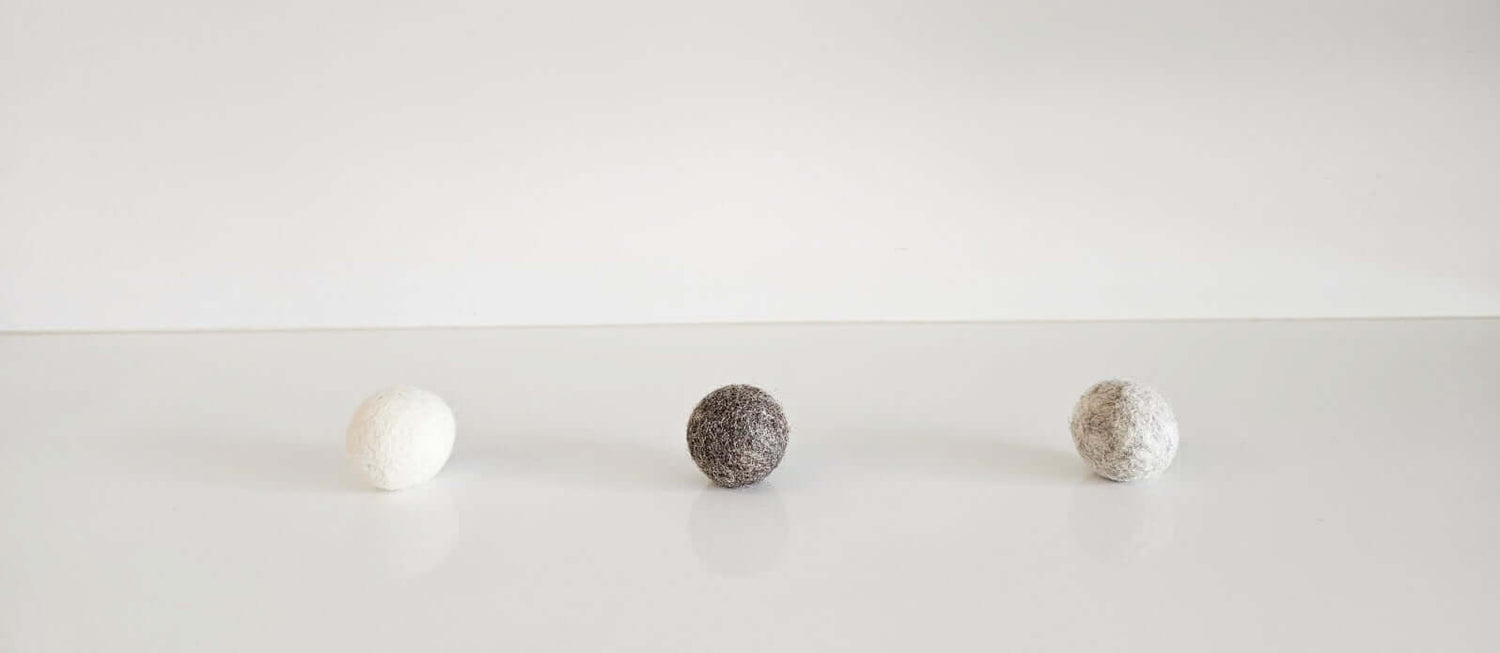  Cat Toys. 100% New Zealand Natural Wool. Hand-Made. Natural Materials. Recyclable. Eco-Friendly. Easy to grab. Different Colours. Plastic Free.