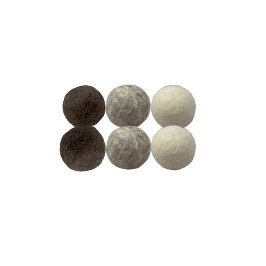 Cat Toys. 100% New Zealand Natural Wool. Hand-Made. Natural Materials. Recyclable. Eco-Friendly. Easy to grab. Different Colours. Plastic Free.